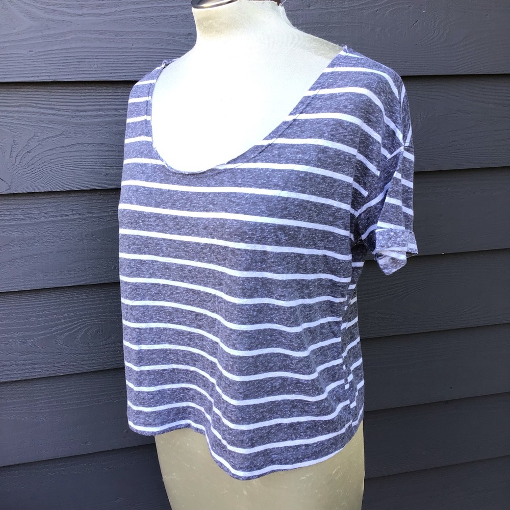 bundle of 2 STRIPED CROPPED TEES S (J9)
